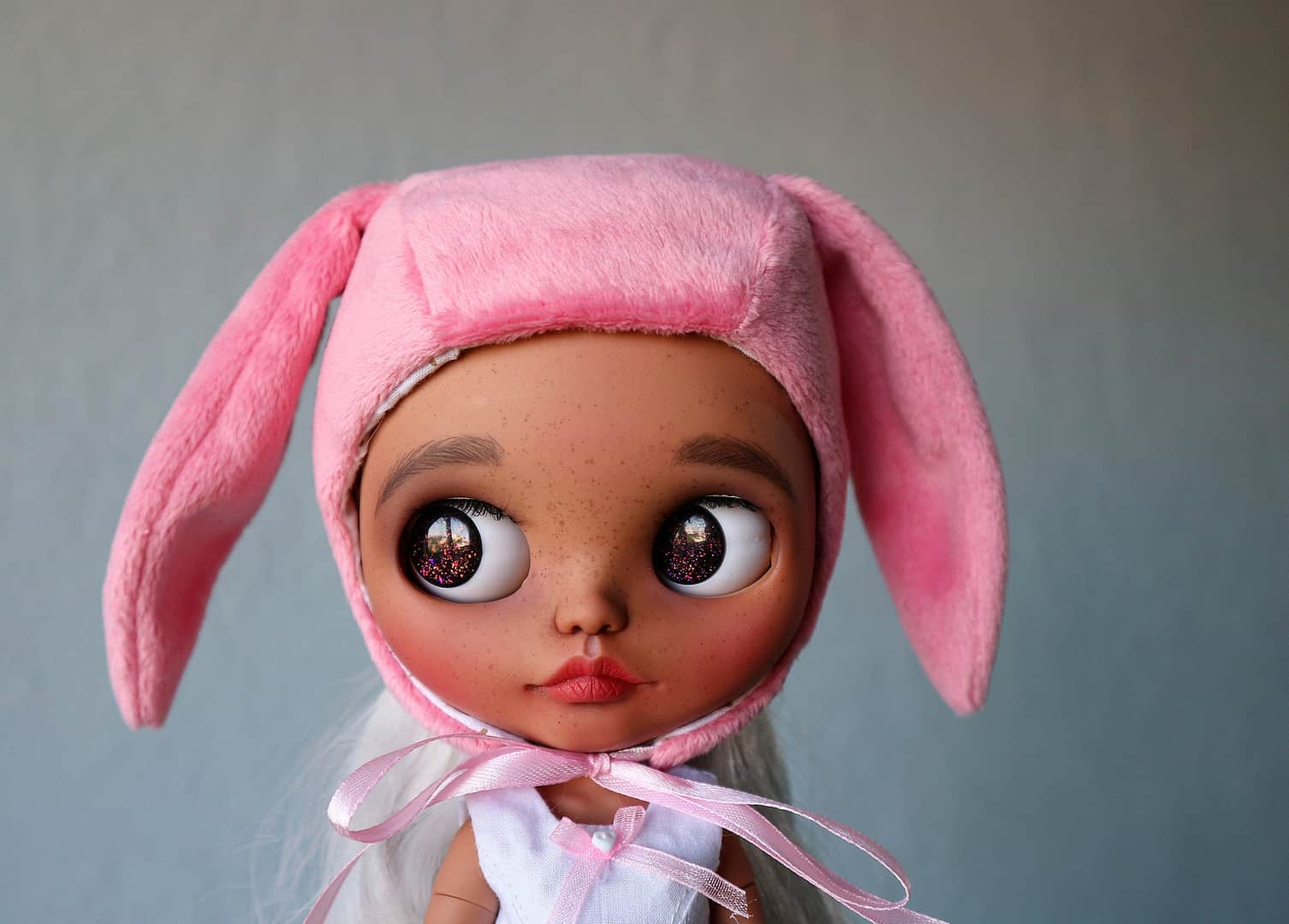 Blythe Doll Rabbit Hat with poseable ears