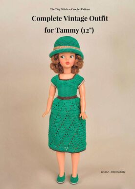 Handmade crochet outfit for Tammy doll in emerald green. Dress, cloche hat and shoes.